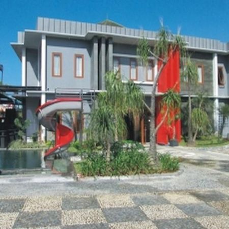 Mirda Gratia Hotel & Convention 씨사루아 외부 사진